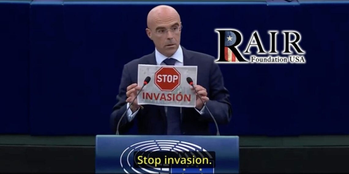 'Stop the Invasion': Spain's Vox Party Calls for Mass Deportations and War on Islamic Terror (Video)
